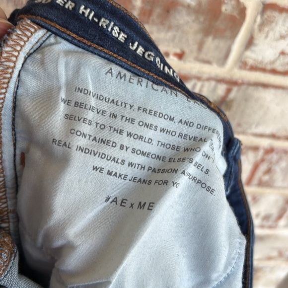 American Eagle Next Level Stretch Dark Wash
 Super High-Rise Jegging Jeans - Picture 7 of 10